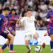 Barcelona thua Real Madrid vì mắc nhiều sai lầm hơn bình thường barcelona thua real madrid vi mac nhieu sai lam hon binh thuong.jpg