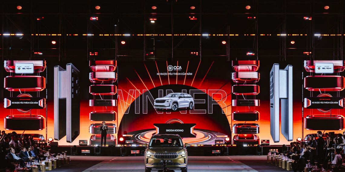 bat ngo mau xe ch sec doat danh hieu xe duoc yeu thich cua nam tai viet nam 3658.jpg