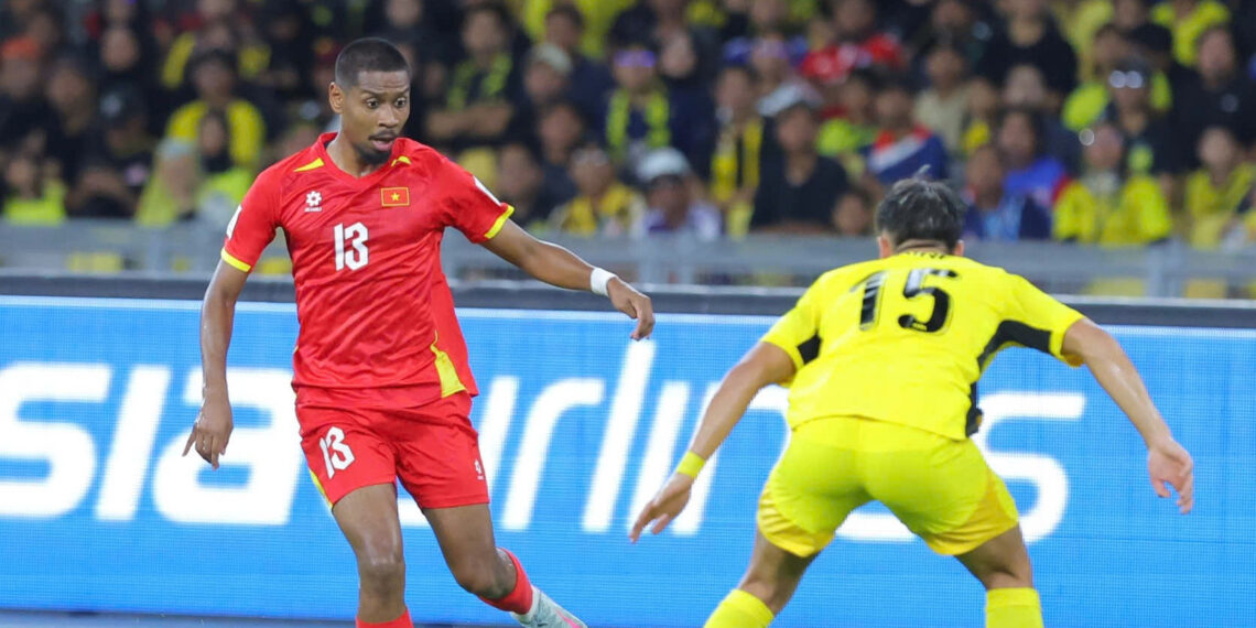 cao pendant quang vinh nhan bang doi pho tuyen viet nam 3174.jpg