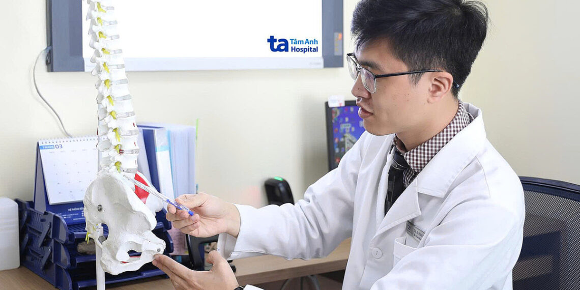 Thoát vị đĩa đệm do vác hàng nặng da1 1759286996 1759287015 1759 9502 3635 1759287170.jpg