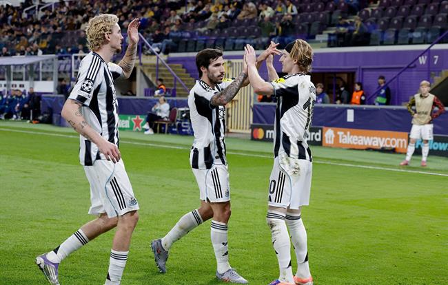 Anthony Gordon bảo vệ Nick Woltemade trước so sánh với Isak dlbeatsnoopcom final fmielpj9bi 0310102900.jpg