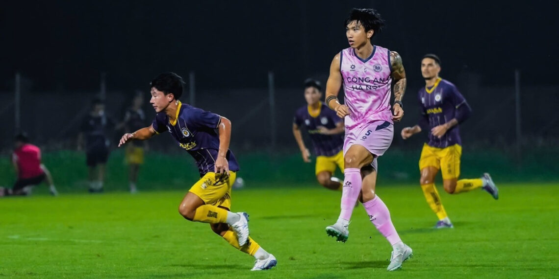 doan van hau bao tin cuc vui cho cahn va tuyen viet nam 2191.jpg