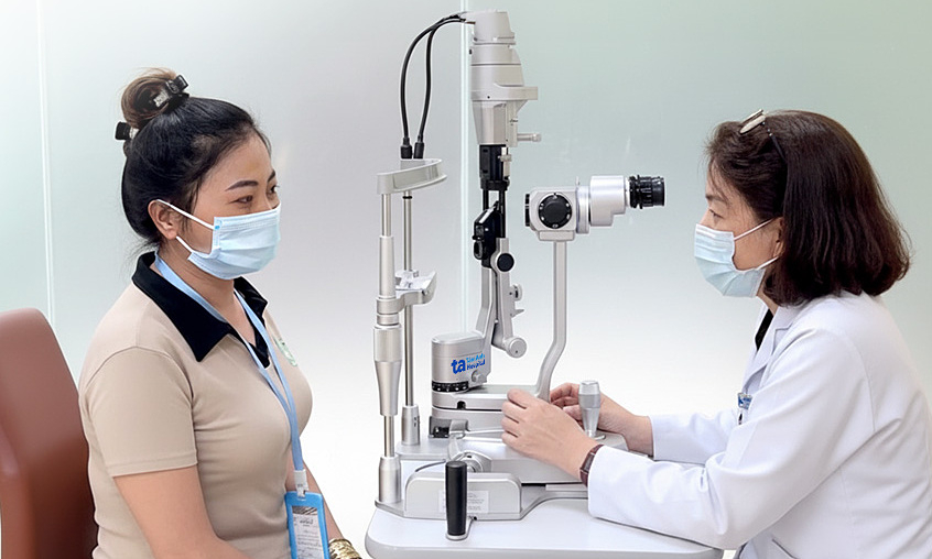 Đục thủy tinh thể nghi do dùng thuốc corticoid dttt3 1760874977 1760874996 2847 1760875013.jpg