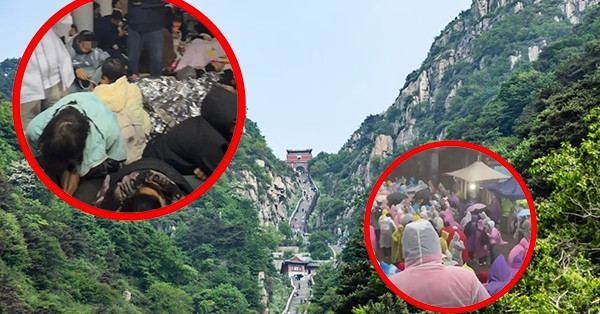 Du khách leo núi nổi tiếng gặp thảm cảnh, chen chúc trong nhà vệ sinh du khach leo nui noi tieng gap tham canh chen chuc trong nha ve sinh 2261.jpg