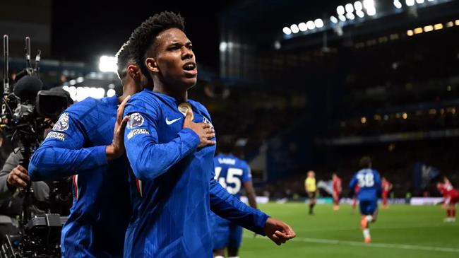 Estevao Willian hé lộ lời động viên của HLV Enzo Maresca estevao willian 0510214627.jpg