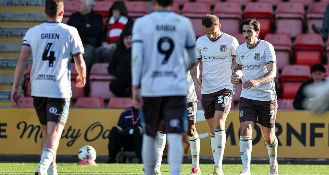 HLV Grimsby Town nhắc đến Man United trước thềm League Cup gt 2810063601.jpeg