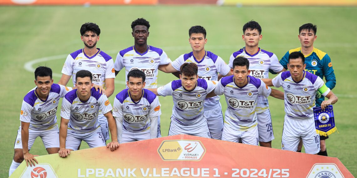 ha noi fc sa sut dau roi vi the cua ke thong tri.jpg