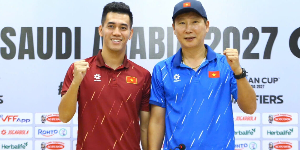 HLV Kim Sang Sik: Tuyển Việt Nam phải thắng và không được thủng lưới hlv kim sang sik tuyen viet nam phai thang va khong duoc thung luoi 3699.jpg