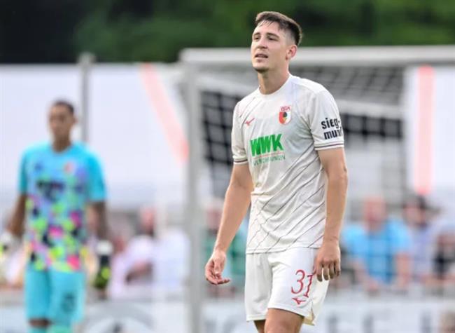 nhan dinh augsburg vs dortmund 2h30 ngay 111 no luc gianh 3 diem.png