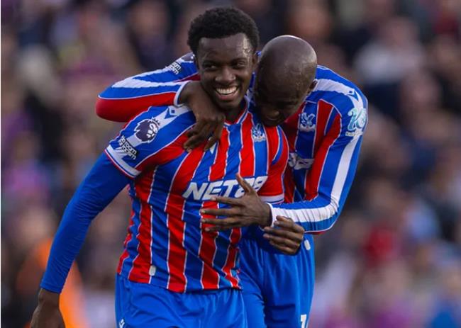 nhan dinh dynamo kiev vs crystal palace 23h45 ngay 210 khong de cho doi khach.png