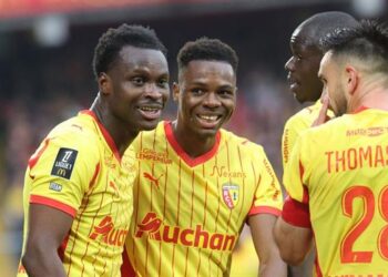 nhan dinh lens vs marseille 02h05 ngay 2610 va dap nay lua.jpg