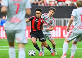 nhan dinh lyon vs strasbourg 02h45 ngay 2710 dung do nay lua.jpg