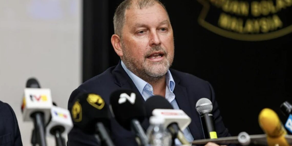 petercklamovski 2805084801.jpg