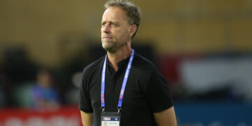 tien linh mo nhat van duoc hlv polking khen la so 1 3136.jpg