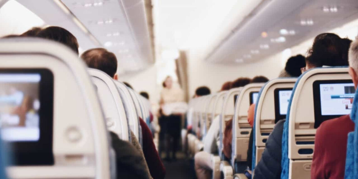 tiet lo ghe ngoi giup tang co hoi song sot khi may bay gap nan 2471.jpg