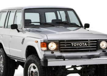 Toyota hồi sinh mẫu SUV biểu tượng Land Cruiser FJ60: Bình cũ rượu mới toyota hoi sinh mau suv bieu tuong land cruiser fj60 binh cu ruou moi 2161.jpg