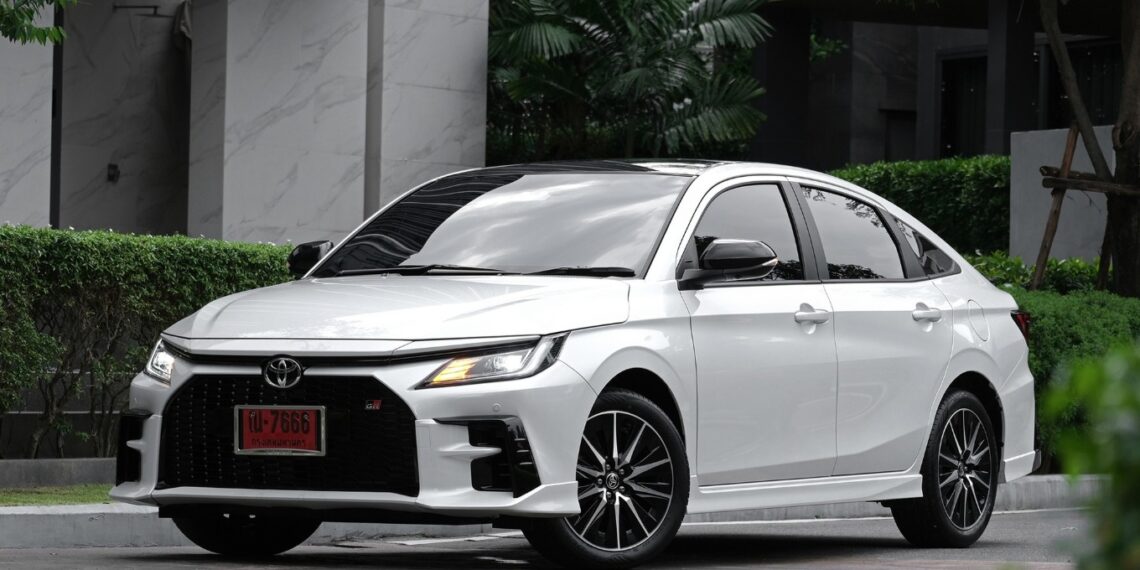Soi kỹ Toyota Vios Hybird: Về Việt Nam dự là sẽ hút khách toyota yaris ativ hev jpg.12962.jpeg