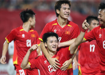 u22 viet nam hlv kim sang sik mo khoa hang cong the nao 1857.jpg