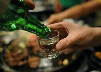 Hôn mê sau uống vài chén rượu uongruou nongdocon 1 176155777 4224 7413 1761557820.jpg