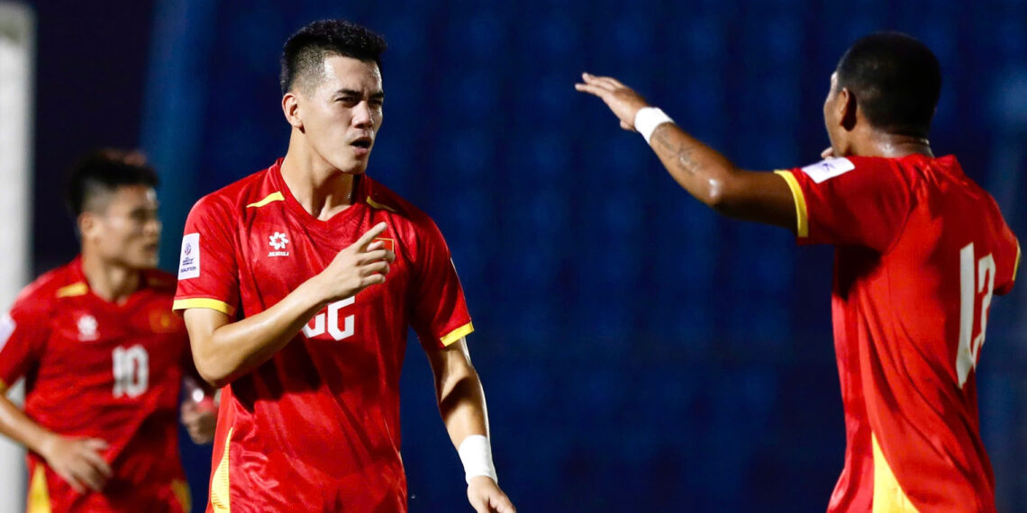 vi sao tien linh tu choi thay nguoi cua hlv kim sang sik 1007.jpg