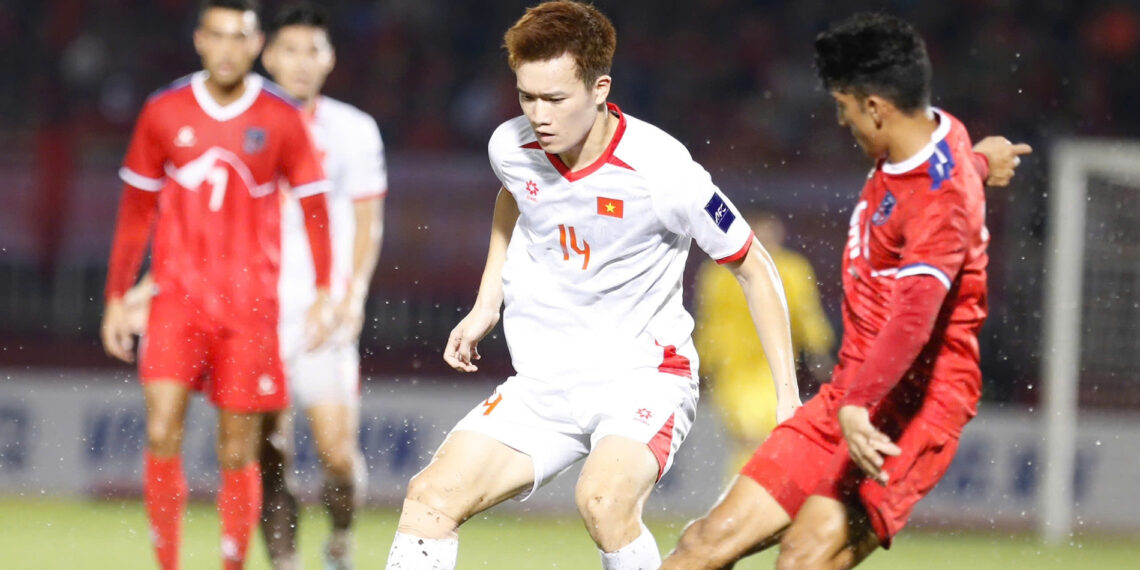 video ban thang viet nam vs nepal 3 diem vat va 3685.jpg