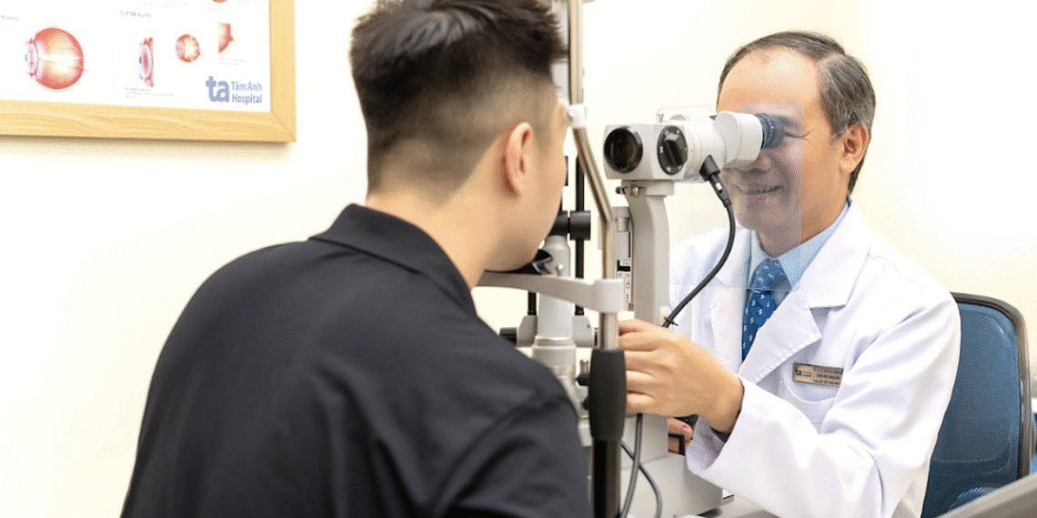 Viêm giác mạc chấm nông là bệnh gì? viem giac mac 1760346771 17603 6786 8631 1760346926.png