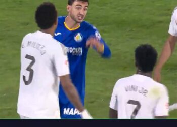 vinicius bi chi trich vi thieu ton trong doi thu.jpg