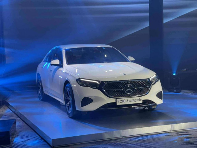 xehay eclass ra mat 161025 2.jpg