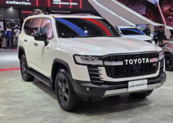 Toyota Land Cruiser 300 GR Sport ra mắt Đông Nam Á: SUV địa hình hạng sang giá hơn 4,3 tỷ VNĐ xehay land cruiser 300 gr 281025 3.jpg