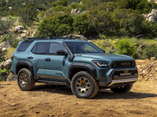 Toyota dẫn đầu ngành ô tô trong Top 100 thương hiệu giá trị nhất thế giới năm 2025 xehay top 100 201025 1.jpg