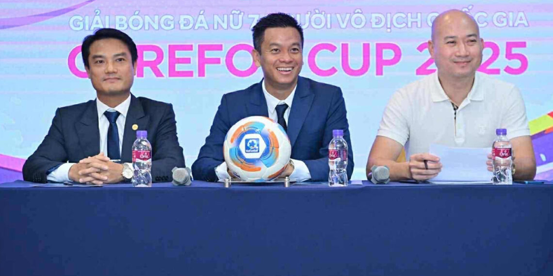 12 doi du giai bong da nu 7 nguoi vo dich quoc gia 2025 2050.jpg