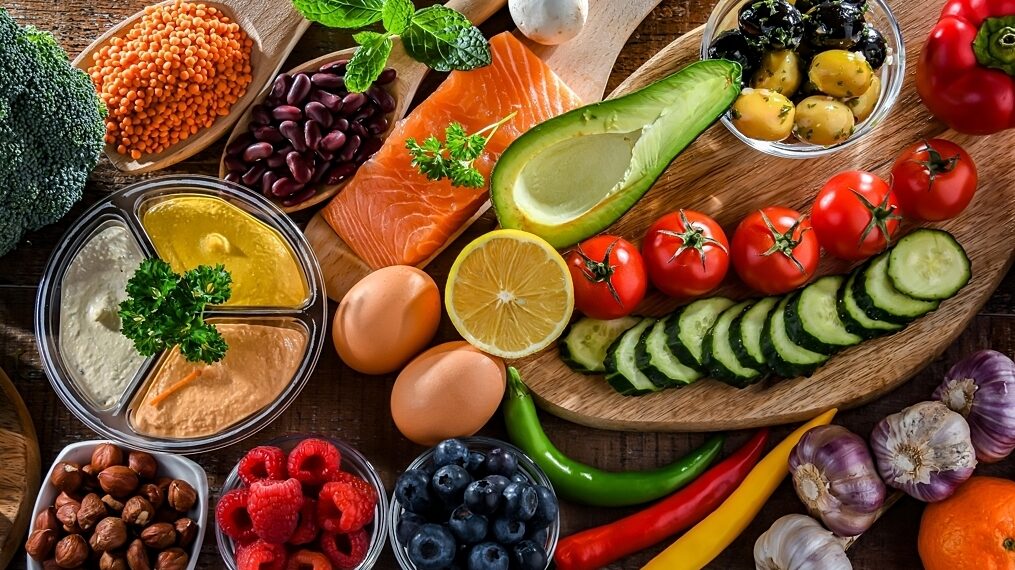 Thực đơn 8 tuần giúp tuổi sinh học trẻ hơn 2 năm 20251117000881 1763652669 1763 4399 4573 1763654347.jpg