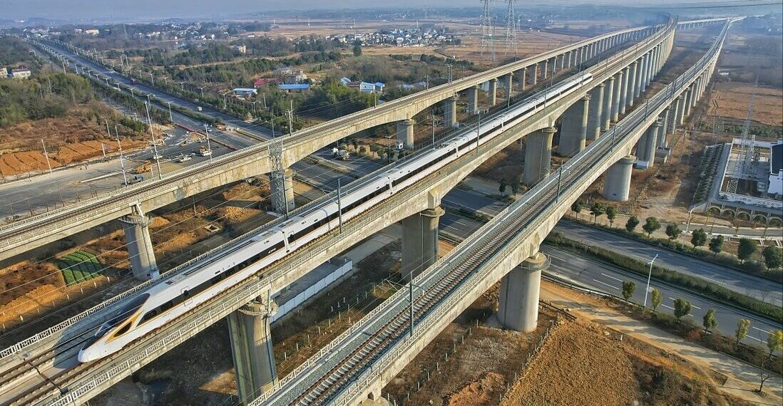 340d052d60394de5b1ebf243131237 1473 2527 1757478314.jpg