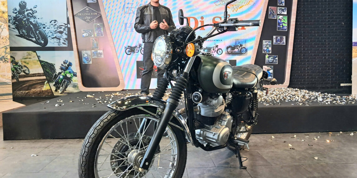 8151764482538 add ra mat kawasaki w230 2025 tai vn.jpg