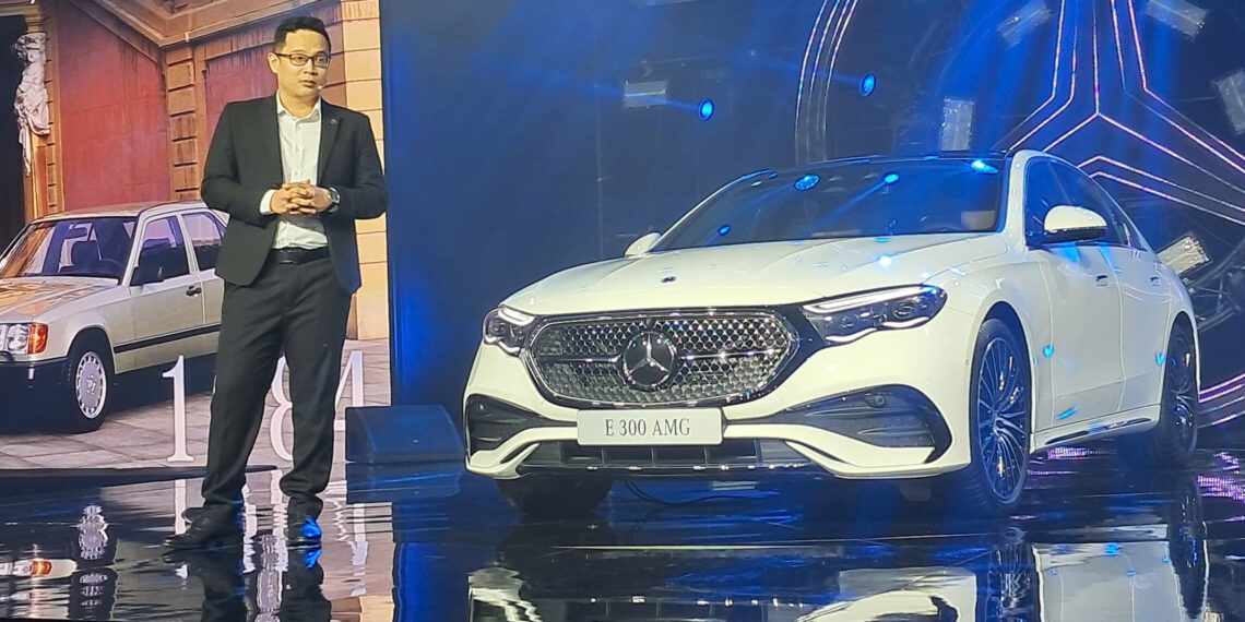 921760604130 add mercedes benz e 300 amg thang 102025.jpg