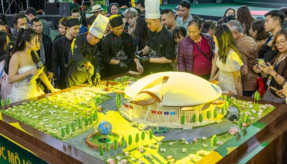 mohinhvec201 1762001425 9861 1762001691.jpg