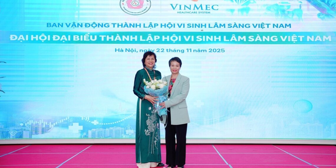 Ra mắt Hội Vi sinh lâm sàng Việt Nam anh 2 6 1764045113 1764045171 2470 1764045254.jpg