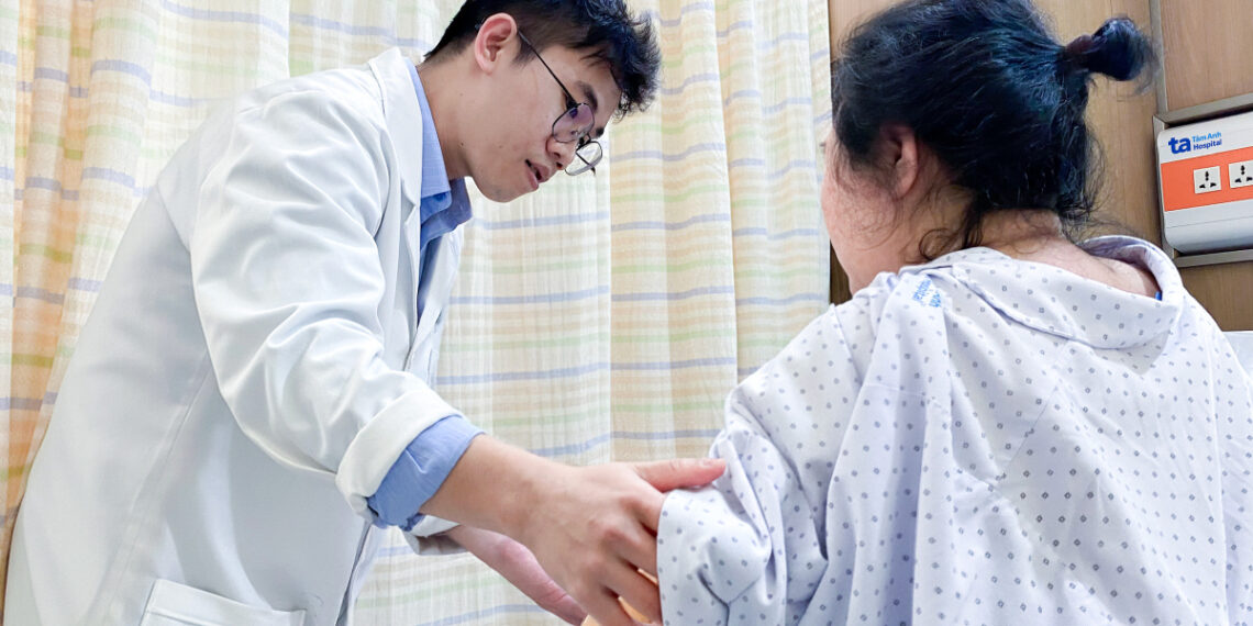 Gãy xương cẳng tay sau cú ngã bao 1 1762758378 1762758450 6638 1762758485.jpg