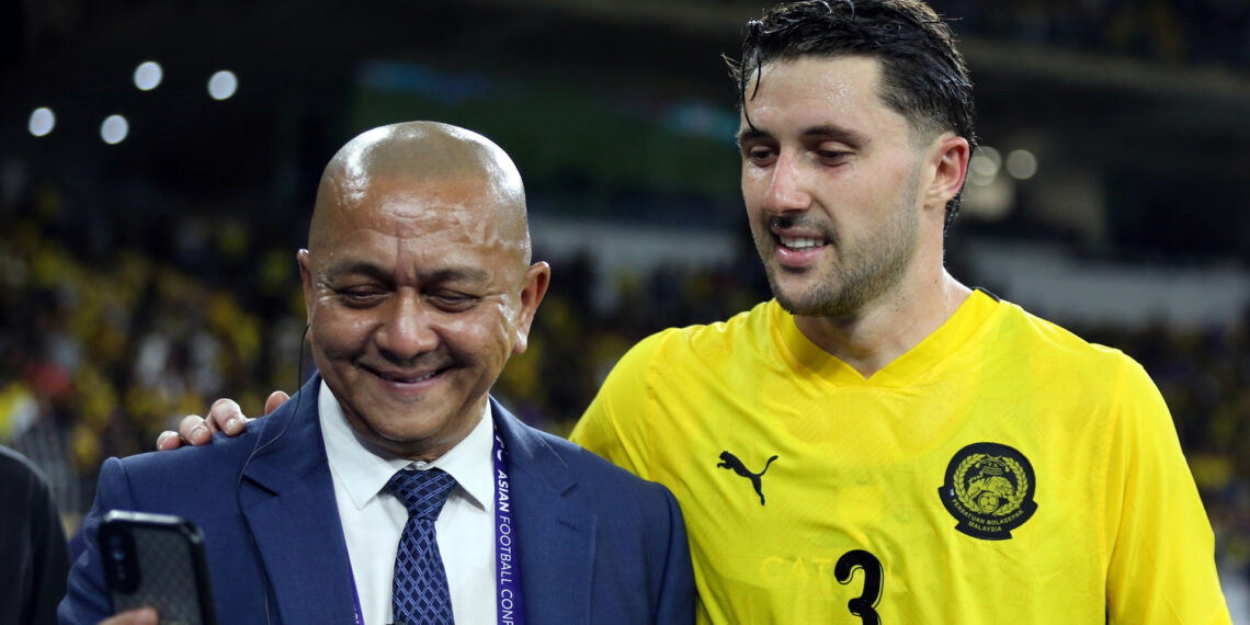 dien bien fam bi phat malaysia boi roi vi fifa 1074.jpg