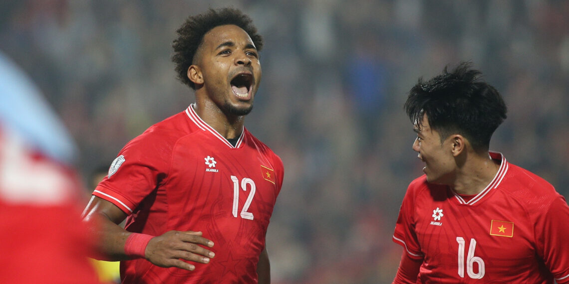 dung voi voi xuan son tuyen viet nam van se thang dam lao 3203.jpg