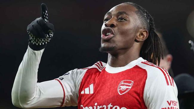 Arteta ca ngợi hào quang của Eze sau cú hat-trick thần sầu eberechi eze 2411032006.jpg