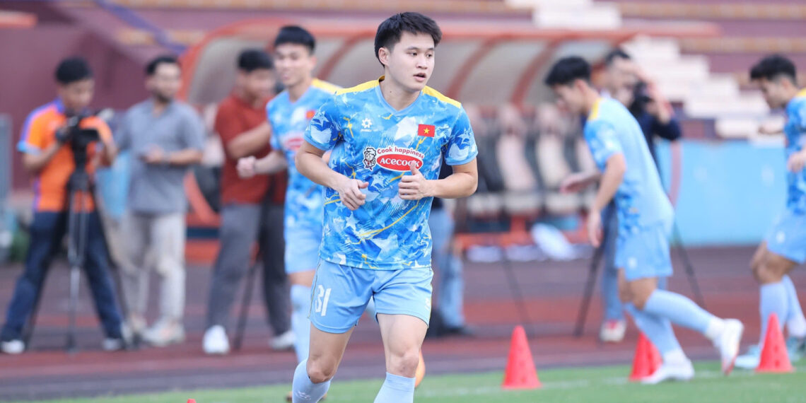 Gia Bảo biết được lên tuyển Việt Nam từ tin nhắn của Tiến Linh gia bao biet duoc len tuyen viet nam tu tin nhan cua tien linh 1071.jpg