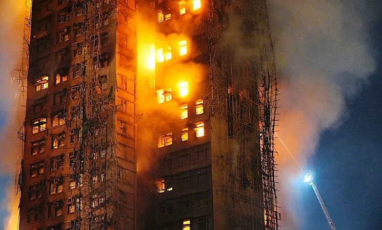 Chuyên gia tâm lý khuyên người dân Hong Kong ngừng đọc tin thảm họa hoa hoan 1764212070 1764212103 6422 1764212492.jpg