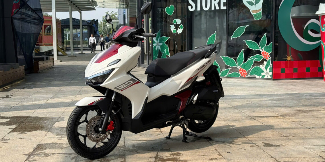 honda air blade 160 anh chinh jpg.14270.jpeg