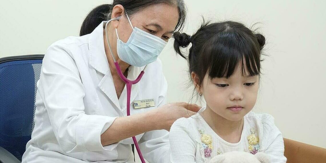 Vì sao trẻ dễ mắc cúm khi giao mùa? image001 1764130139 1925 17641 6623 9685 1764131063.jpg