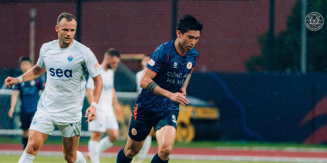 lo hinh anh van hau tai xuat hlv kim sang sik nhan tin vui 1815.jpg