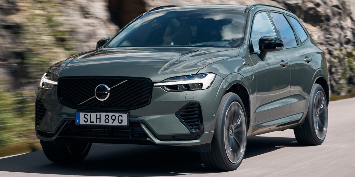 loat xe moi trinh lang thi truong o to viet trong thang 11 1611.jpg