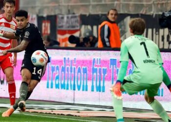 luis diaz 0911000432.jpg