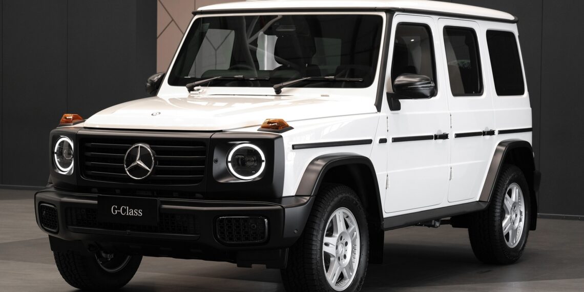 Mercedes-Benz G 450 d STRONGER THAN THE 1980s ra mắt ĐNÁ: Số lượng cực hiếm, giá quy đổi hơn 11,5 tỷ mercedes benz g 450 d stronger than the 1980s jpg.14119.jpeg