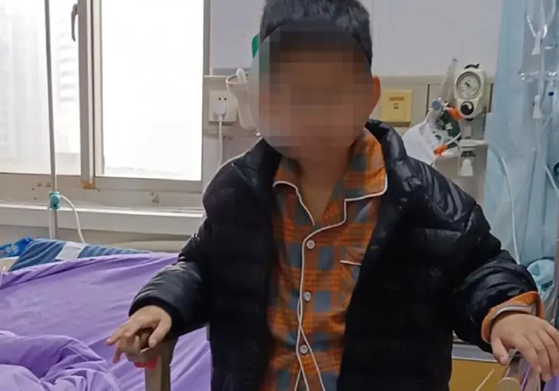 Bé trai 10 tuổi bị cắt gần hết hệ tiêu hóa do sai sót y tế mo3 1762881438 3301 1762881883.jpg